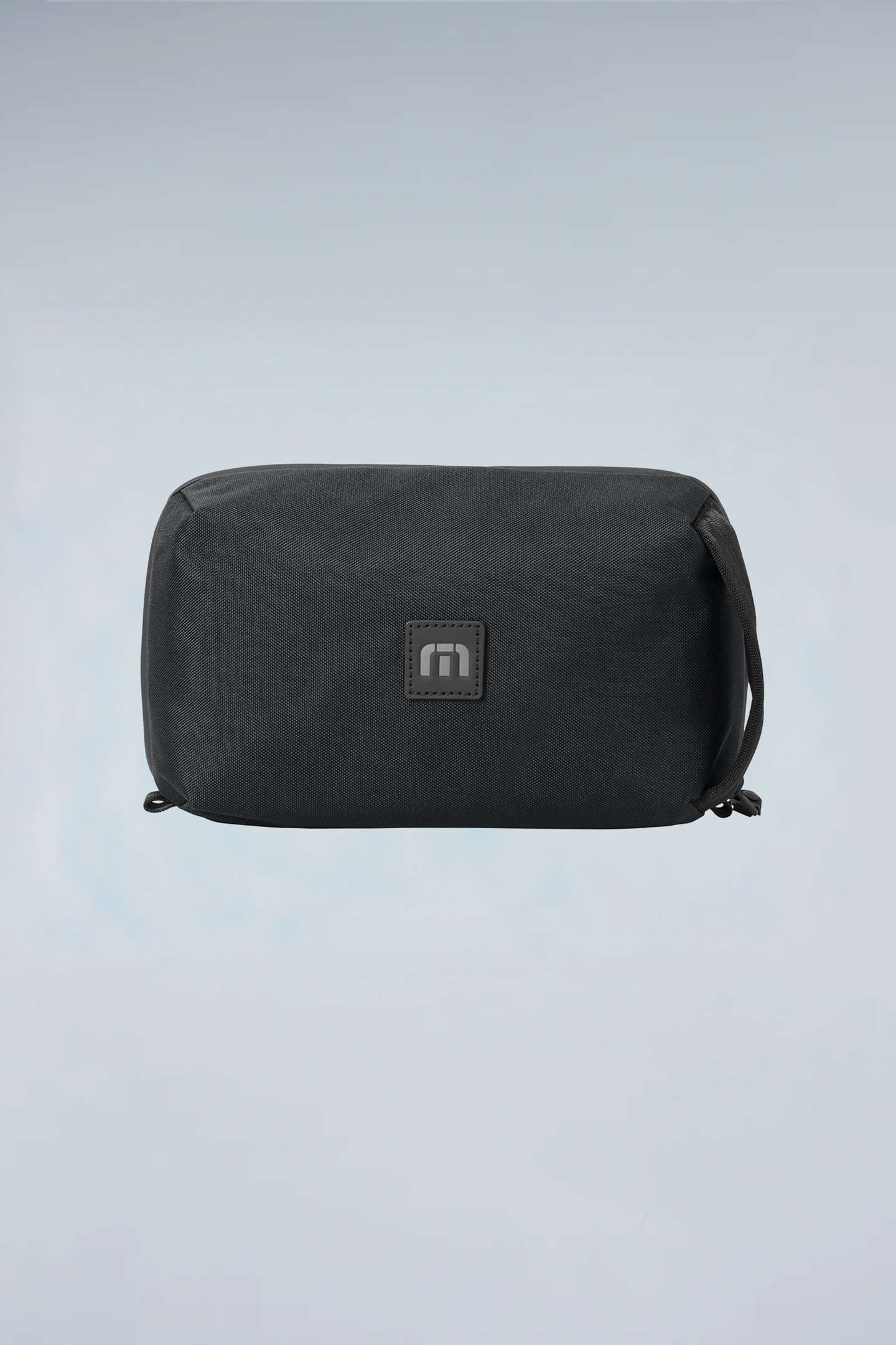 TravisMathew Approach Case TMB300